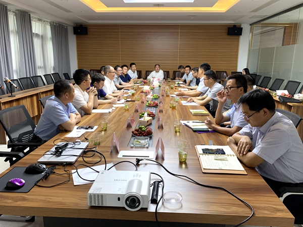 8ab581d6a3c842f899f4b423af5cd7be.jpg 三方座谈_副本.jpg